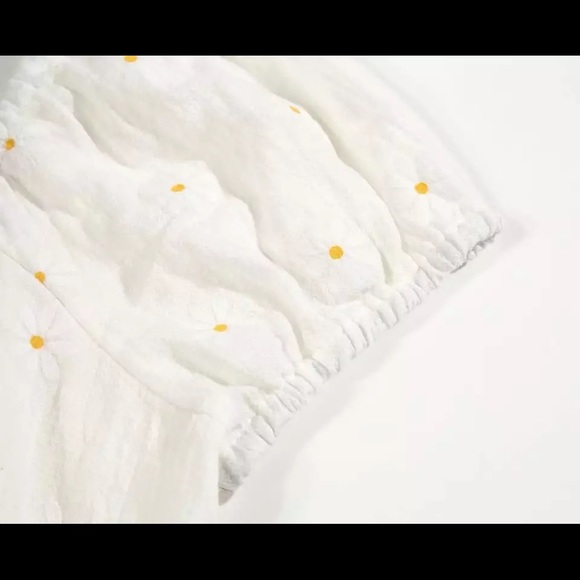 πΌ Flora Good Time Call Top πΌ - Picture 6 of 8